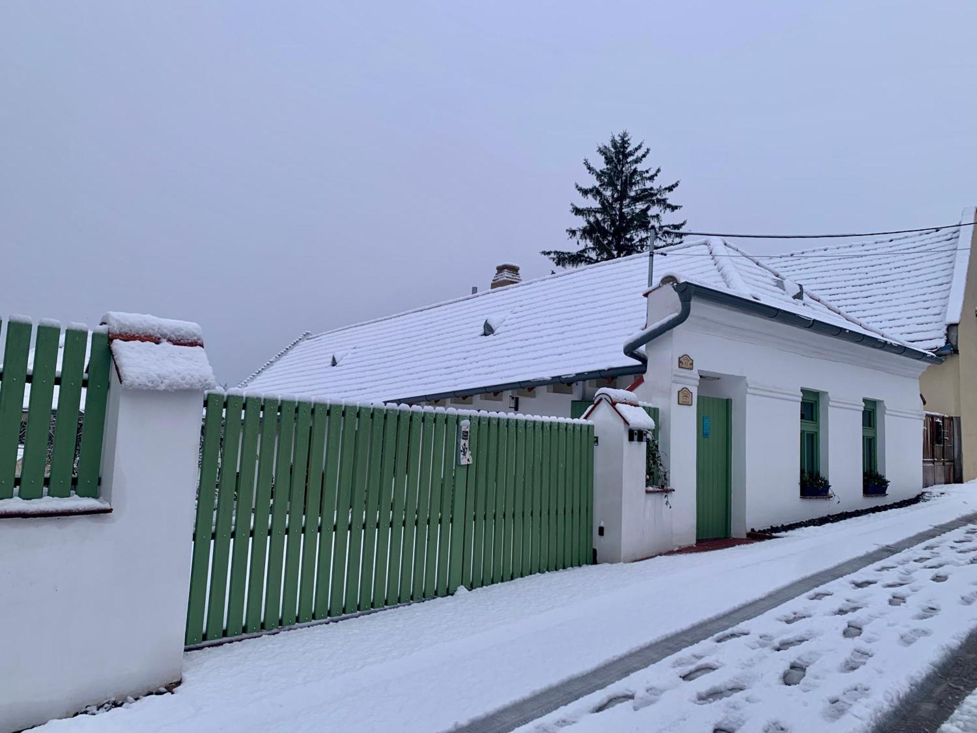 Varlak Vendeghaz