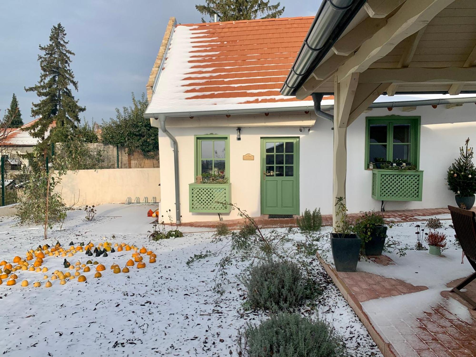 Varlak Vendeghaz Appartement