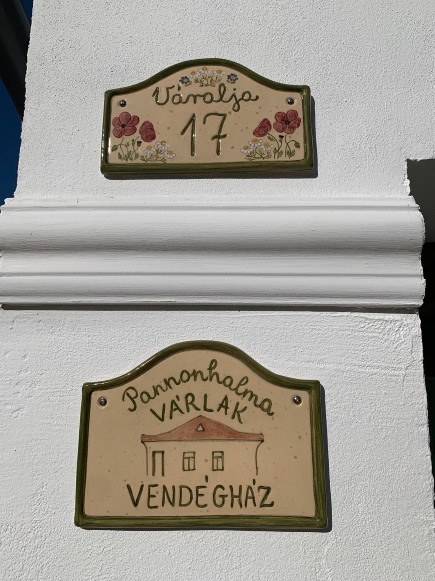 Varlak Vendeghaz *